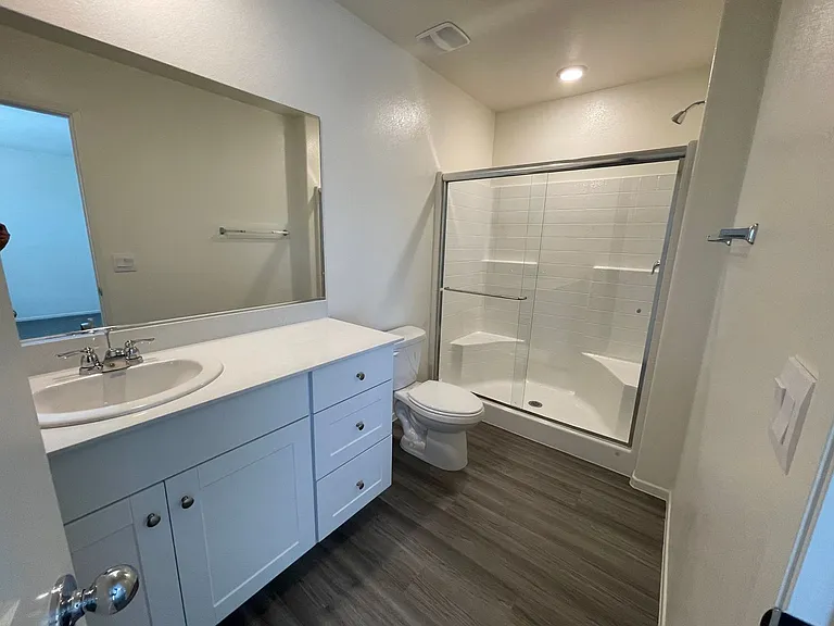 1923 Stanza Vista St — Photo 12