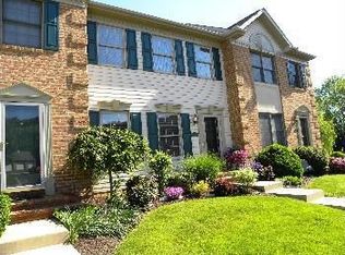 379 Cobblestone Ln, Lancaster, PA 17601