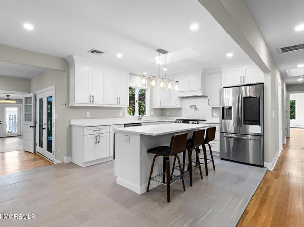 62 Reynolds Drive, Eatontown, NJ 07724