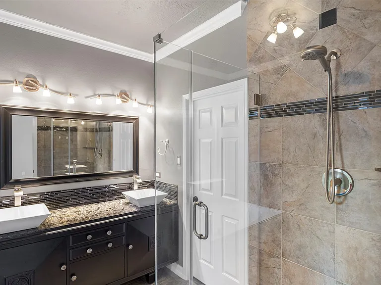 7914 Millbrook Dr — Photo 9