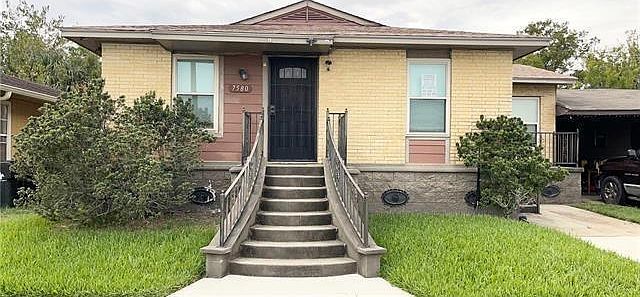1st image of 7580 Avalon Way