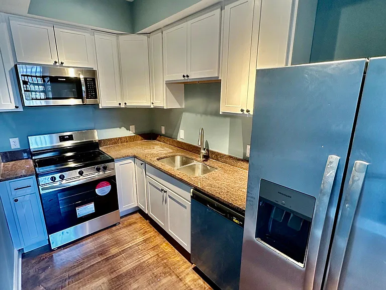 5 5th St #101 — Photo 2