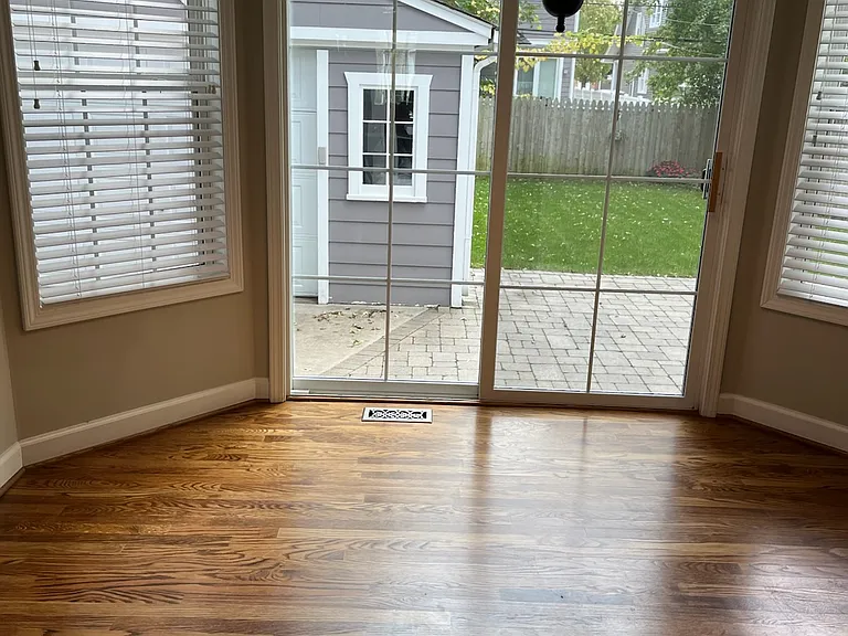 1510 Chapin Ave — Photo 3