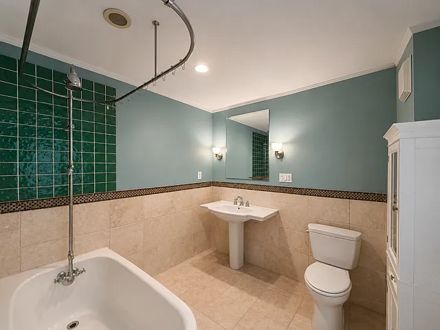 3 bed, 1200 sqft, $4,800 — Photo 4