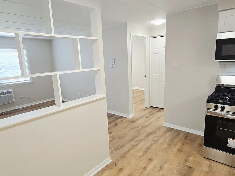 11013 S Lloyd Dr #4 — Photo 3