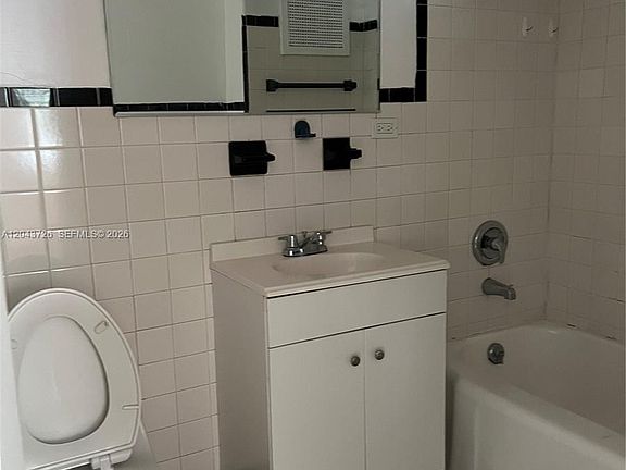 5th image of 1895 SW 22nd St #7