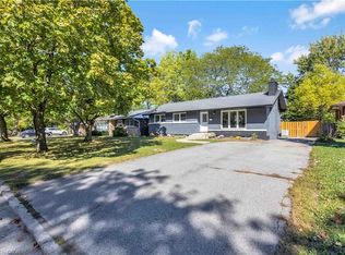 7 Swan Dr, Saint Catharines, ON L2T 2C2