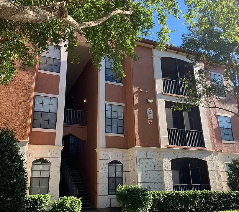 6149 Metrowest Blvd #304