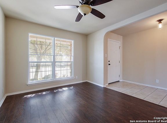 5th image of 7406 Lacey Oak Path