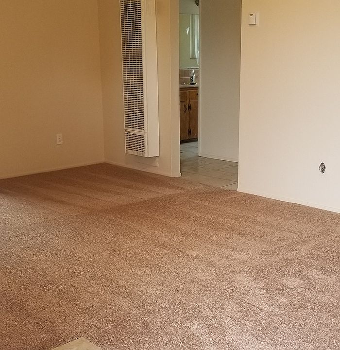 2nd image of 1560 Valley View Rd #19