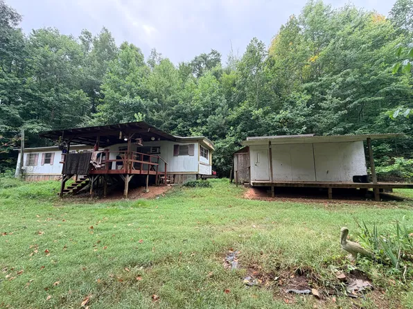 1449 Chadwick Dr NW, Dalton, GA 30720