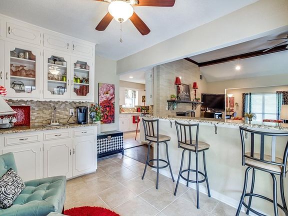 4th image of 1414 Stony Brook Ln