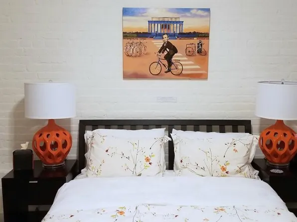 2137 N St NW #1, Washington, DC 20037