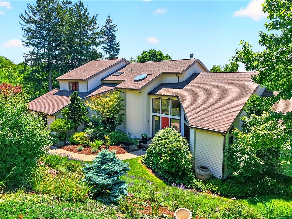 1st image of 2682 Oak Hill Dr