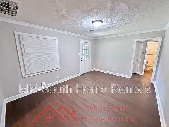 3rd image of 2139 Alameda Ave