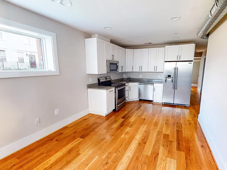 1537 Gales St NE #1 — Photo 11