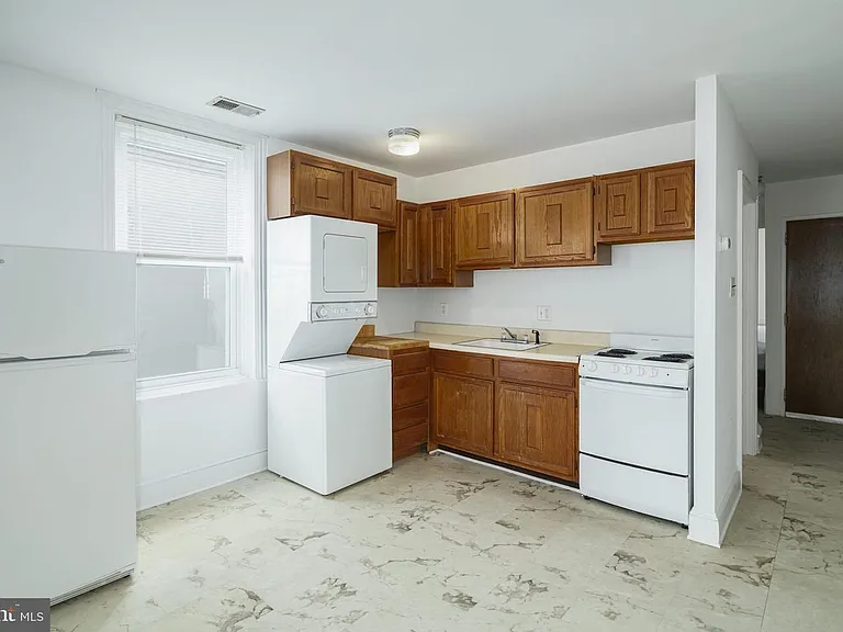 923 N 20th St #2 — Photo 4