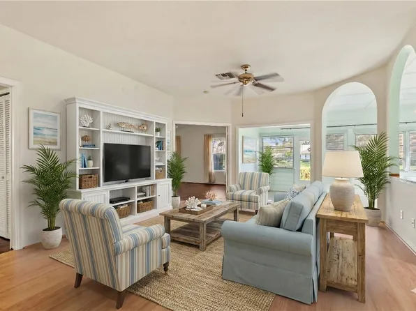 250 Hawthorne Ln, Vero Beach, FL 32962