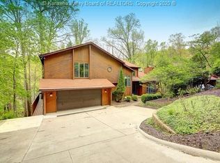 1421 Stonehenge Rd, Charleston, WV 25314