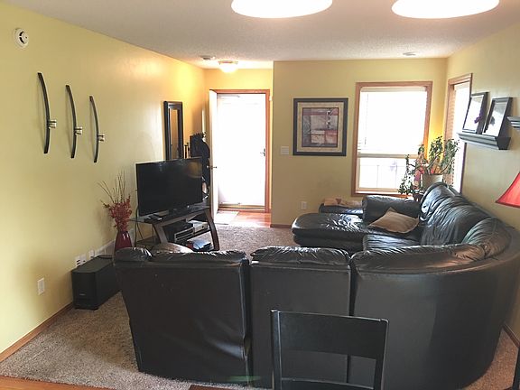 Living Room / Entry way