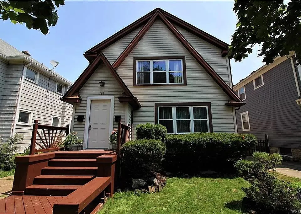 184 Hamilton Dr