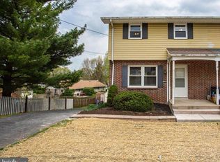 305 Fulton St, Akron, PA 17501