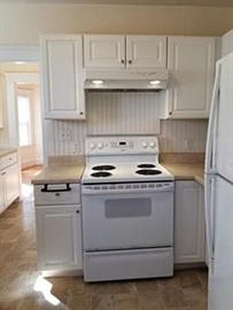 2nd image of 80 Alpine St #1