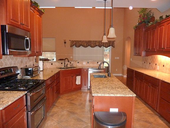 4th image of 3212 Chardonnay Dr