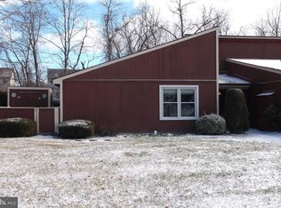 781 Lee Ln, Enola, PA