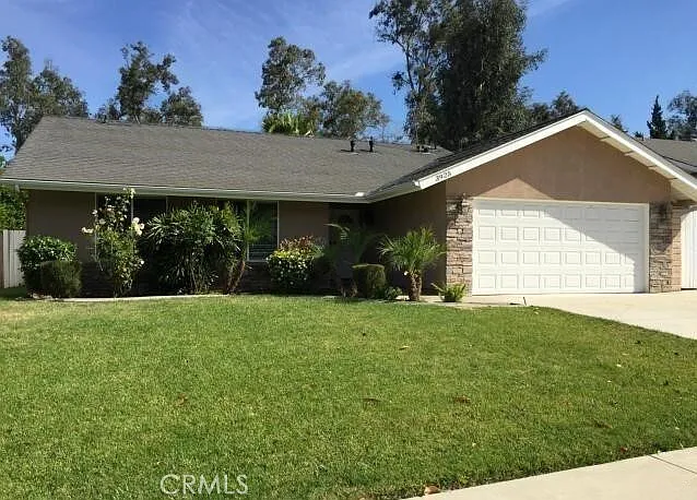4 bed, 1756 sqft, $3,850 — Photo 2