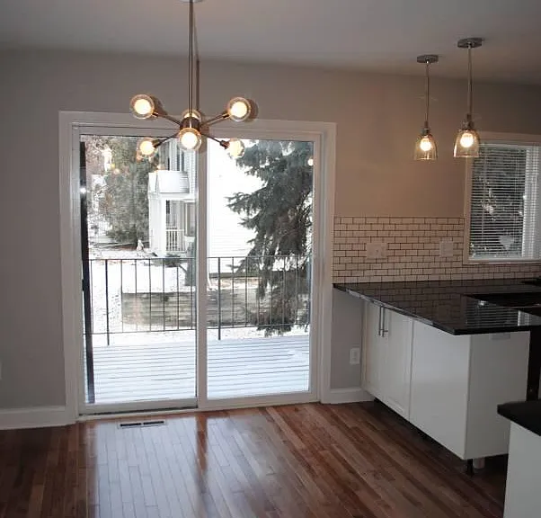 225 2nd St NE — Photo 4