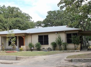 2417 Yeager St, Fort Worth, TX 76112