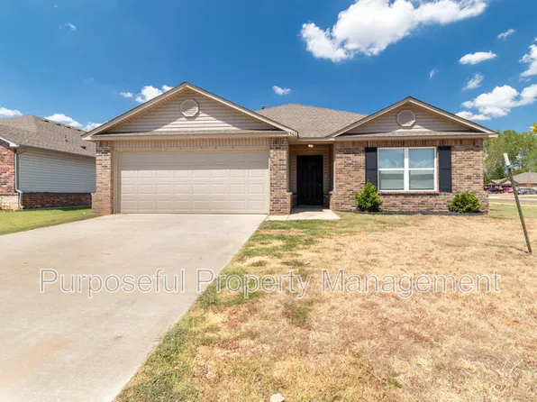 1301 Travertine Pl, Noble, OK 73068