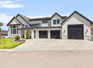 1445 E Dellcorero Dr, Saint George, UT 84770