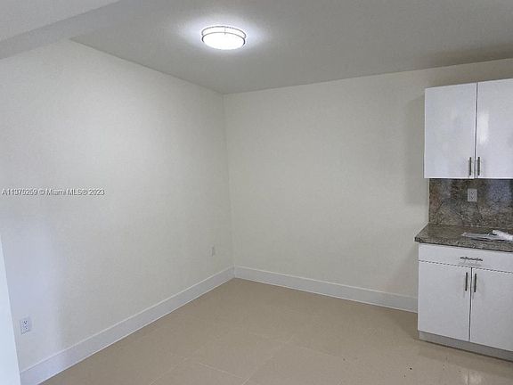 4th image of 235 NW 59th Ter #235