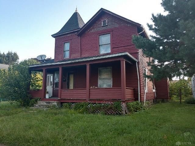 2nd image of 1039 Streator Pl