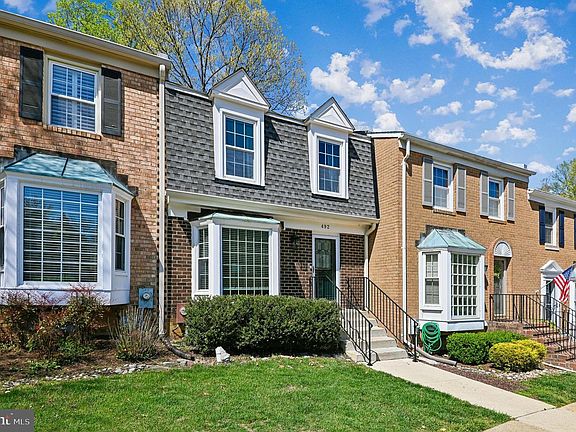 4th image of 492 Colonial Ridge Ln