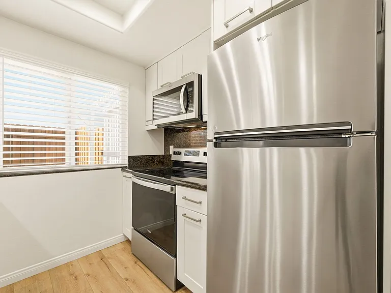 839 Del Mar Downs Rd #D — Photo 6