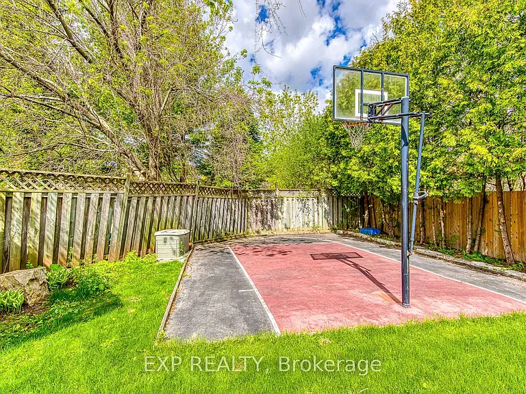 1225 Hedgestone Cres — Photo 44