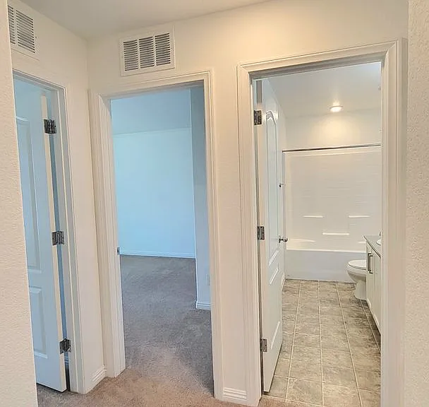 3807 E Summit Ave — Photo 40