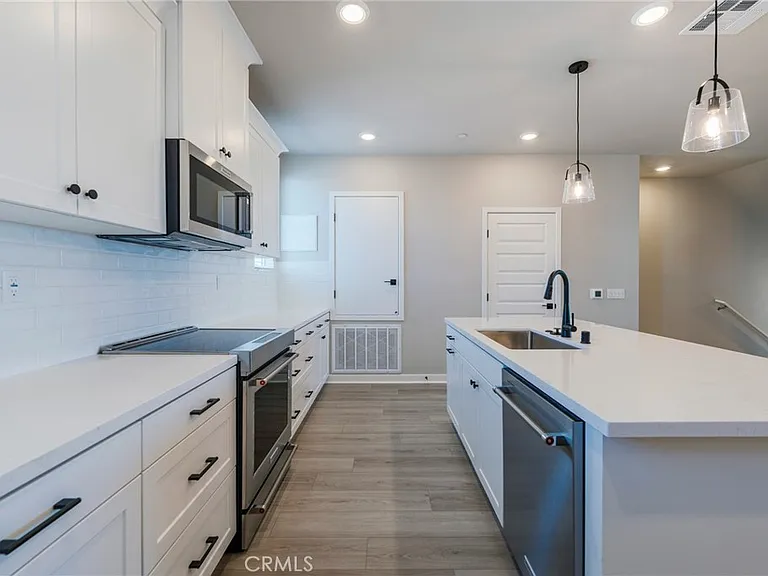 27656 Skyline Ln — Photo 16
