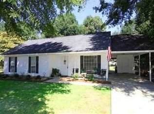 208 Addison Ln, Perry, GA 31069