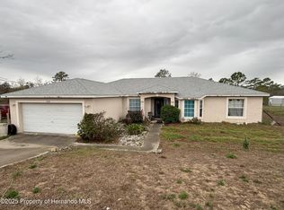 12113 Eskimo Curlew Rd, Weeki Wachee, FL 34614
