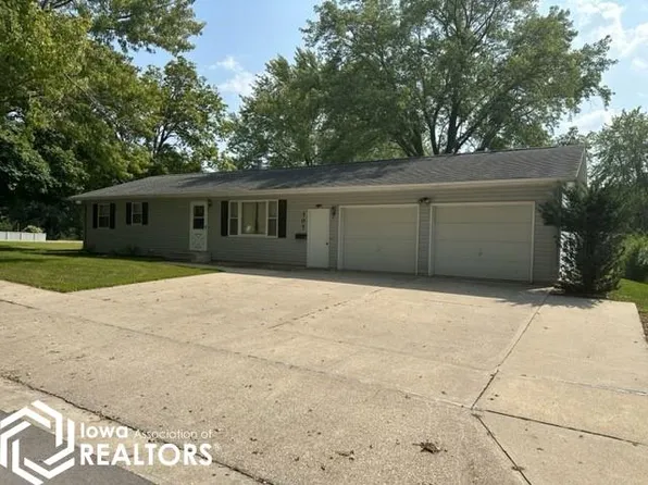 307 W Overmeyer Dr, Algona, IA 50511