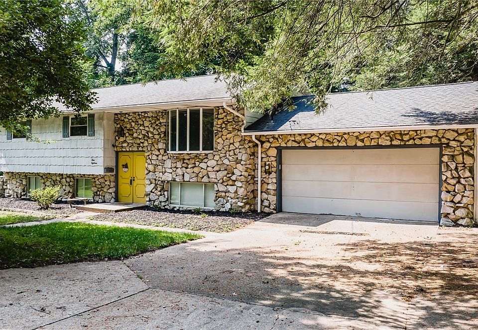 1st image of 918 Naish Ave