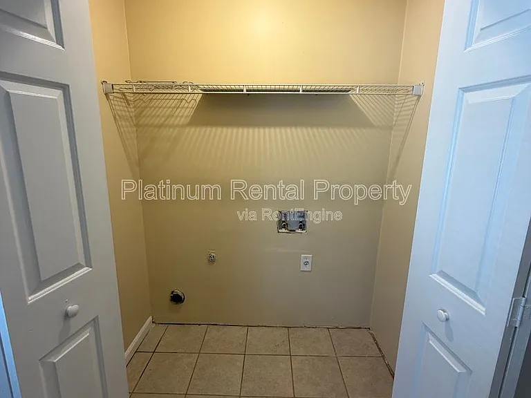 1955 Patterson Ct — Photo 21