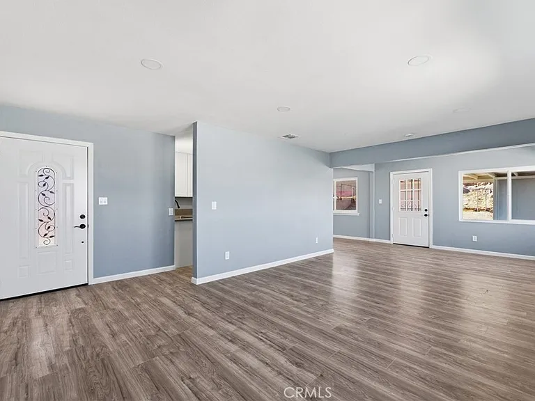 937 E Elizabeth St — Photo 14