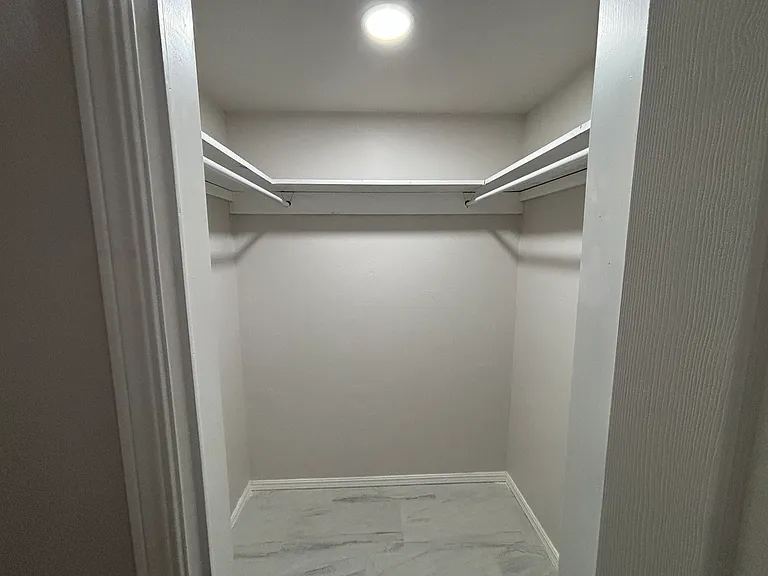 1716 N Fordson Ave — Photo 13