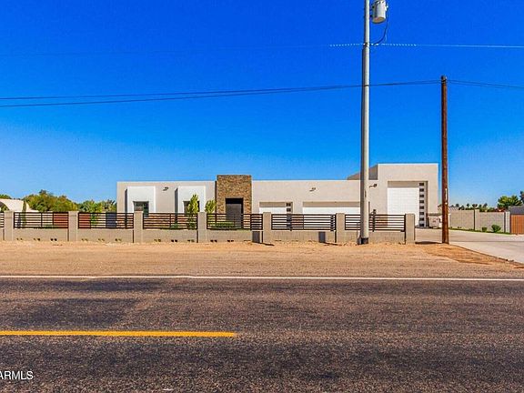 3rd image of 6521 N Citrus Rd