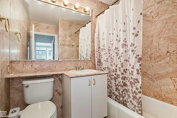 Rented by Brown Harris Stevens | media 4